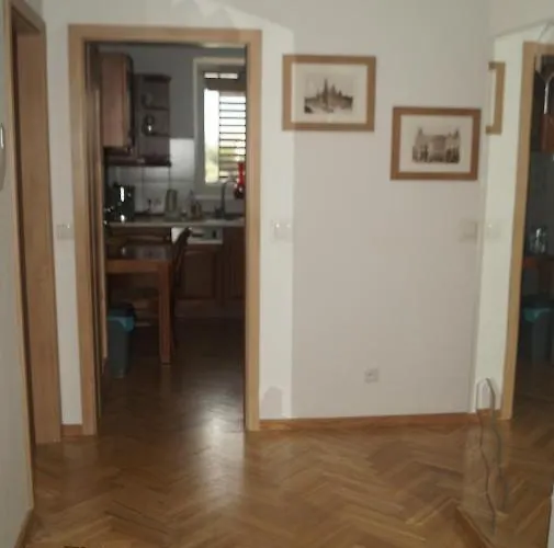 Daire Old Town Chic - 2 Pokoje, Bezplatny Parking, F-vat *